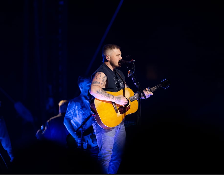 Zach Bryan to perform at Lambeau Field in May 2027