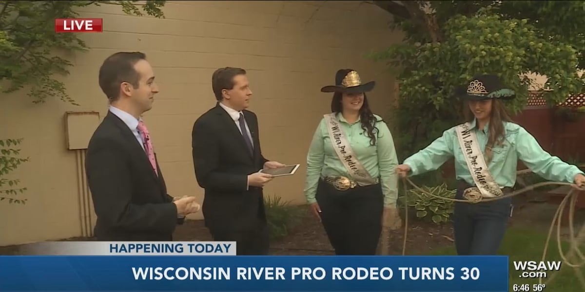 Wisconsin River Pro Rodeo Wisconsin River Pro Rodeo royalty show off skills