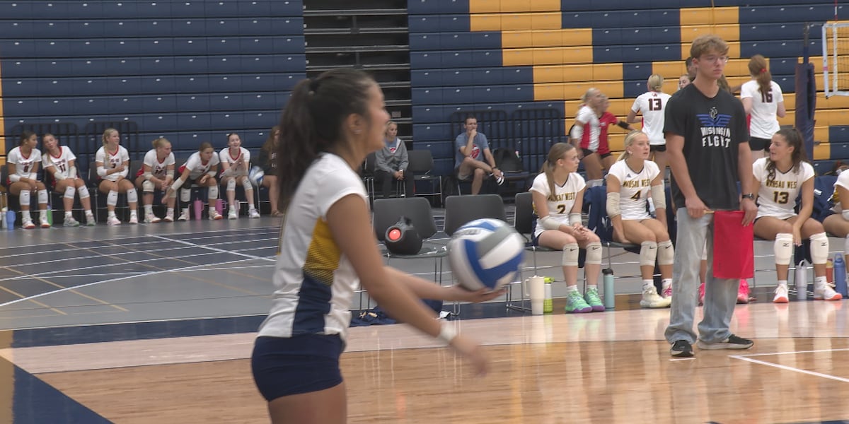 Wausau West hosts volleyball tournament to launch the new season