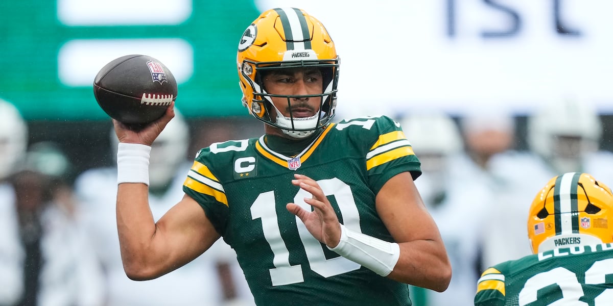 Photo: wsaw.com Falcons Defeat Packers 35-14